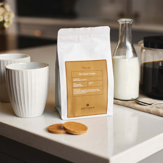 Artisan-coffee-co_The-smart-Whole-bean-on-kitchen-side